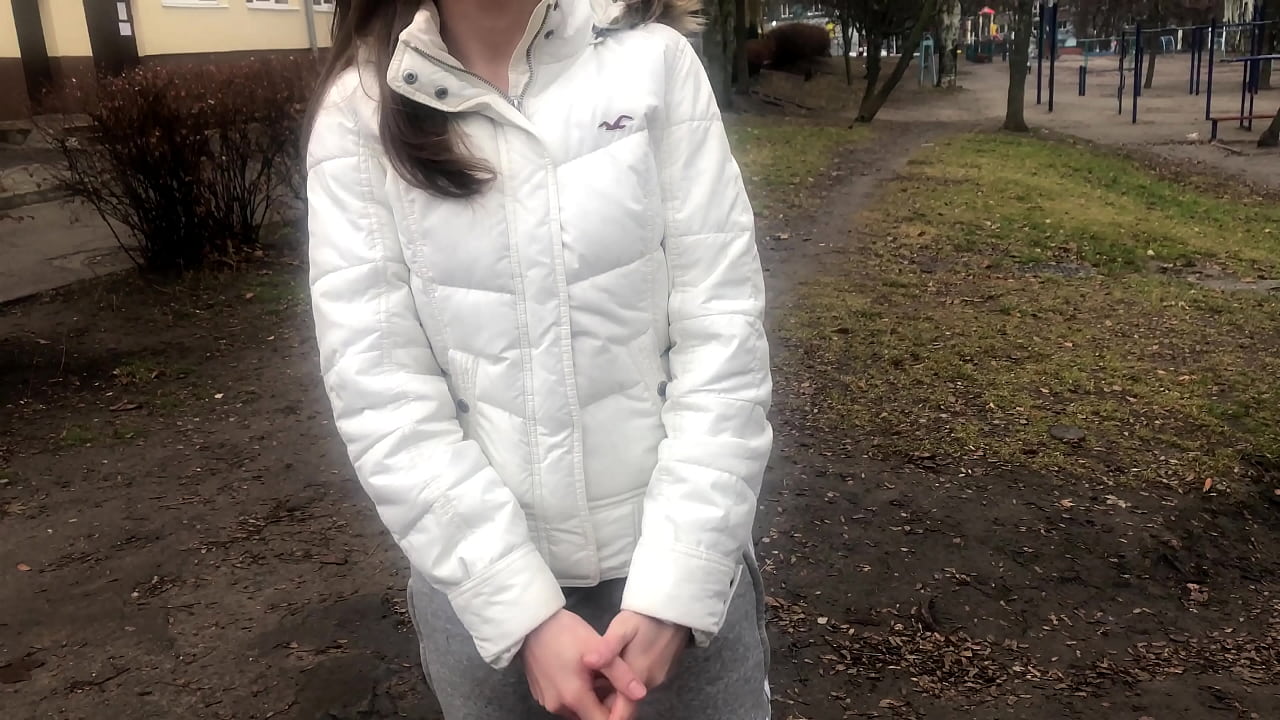 Straniero per i soldi succhiato e scopato. Dilettante russo. Con parlare.